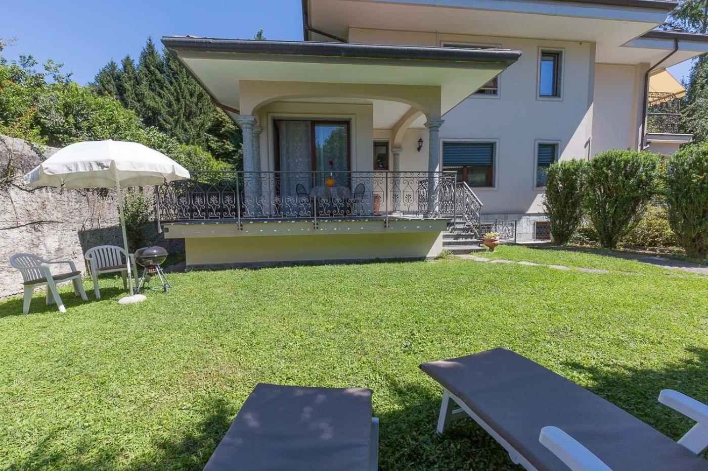 La Petite Dame - Lake Maggiore - 100 M From The Lake فيربانيا المظهر الخارجي الصورة
